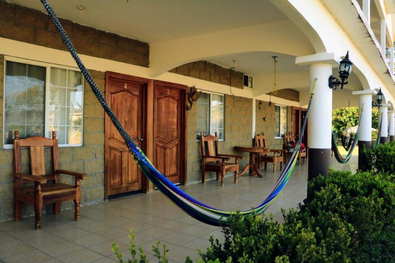 Hotel Y Restaurante El Texano Tamasopo Exteriör bild
