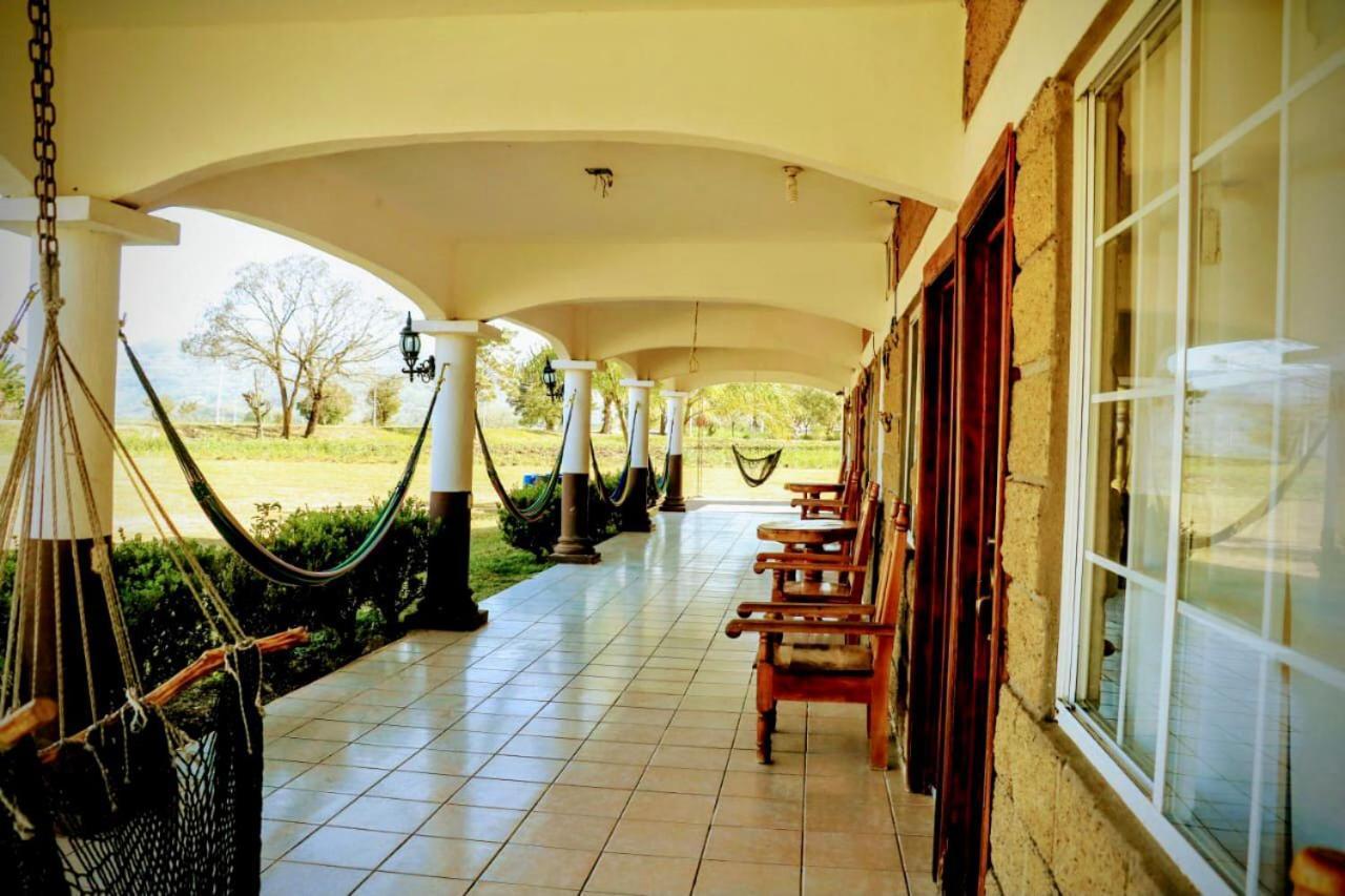 Hotel Y Restaurante El Texano Tamasopo Exteriör bild